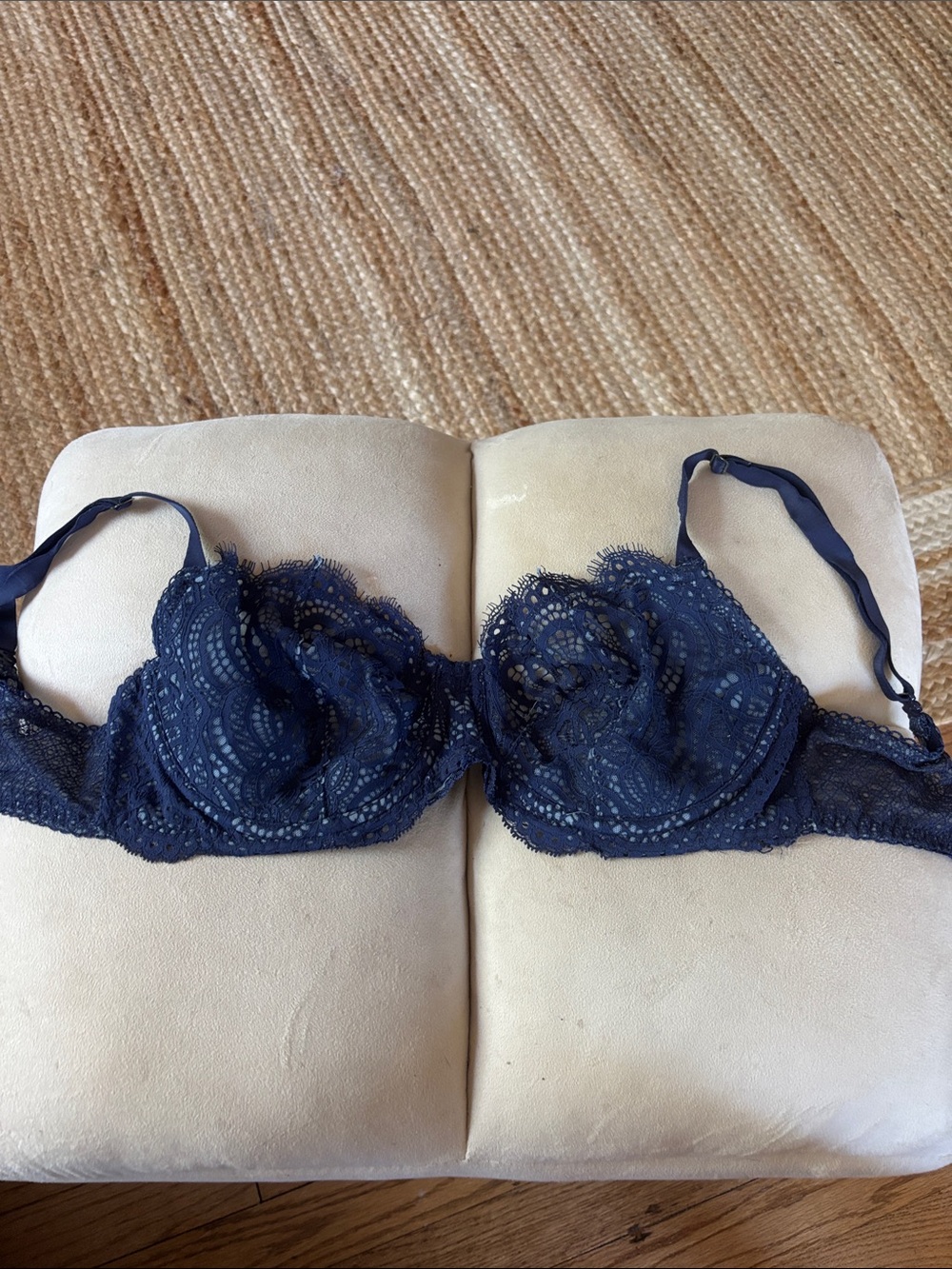 Victoria's Secret Lace Underwire Bra - Navy 34DDD